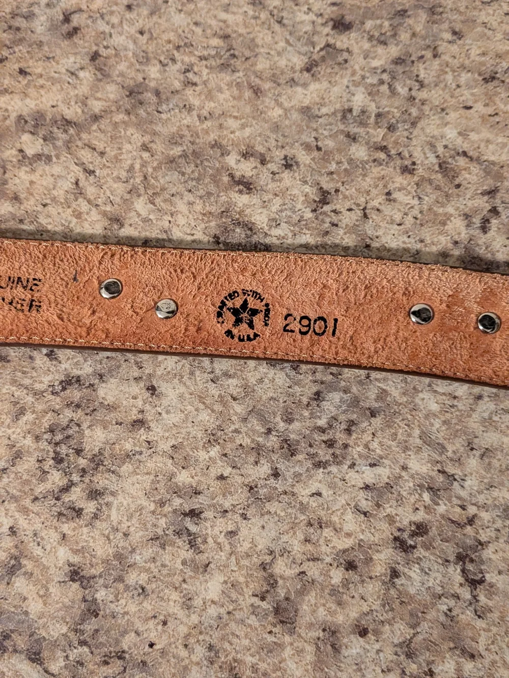 '90s Vintage Silver Creek Brown Leather Western Belt with Silver Concho Buckle